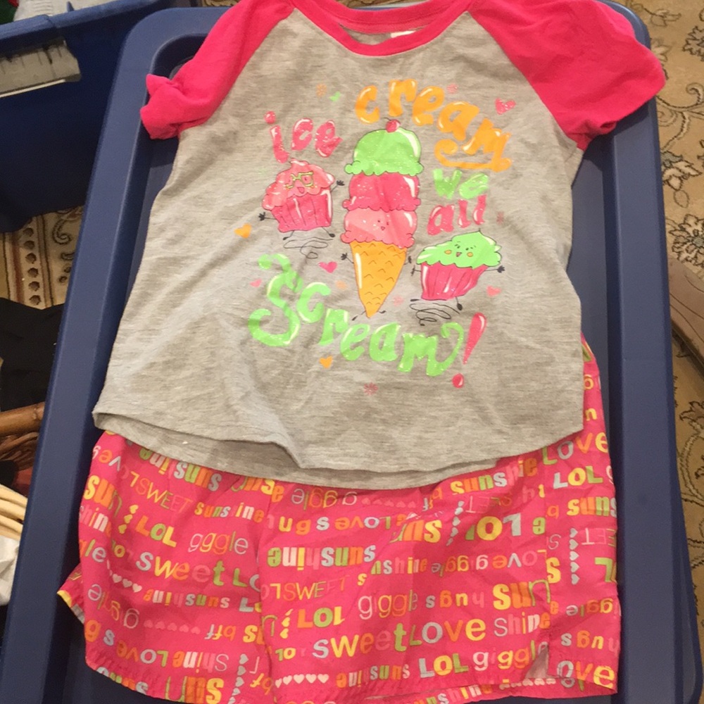 Girls large pjs shorts set